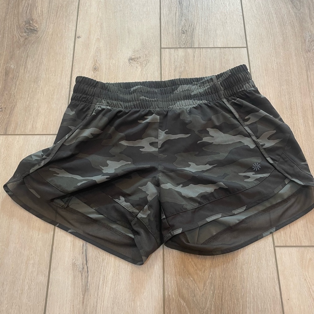 Athleta camo short
